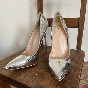 Silver Pumps